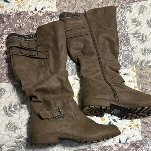 Brown Knee-High Women's Boots